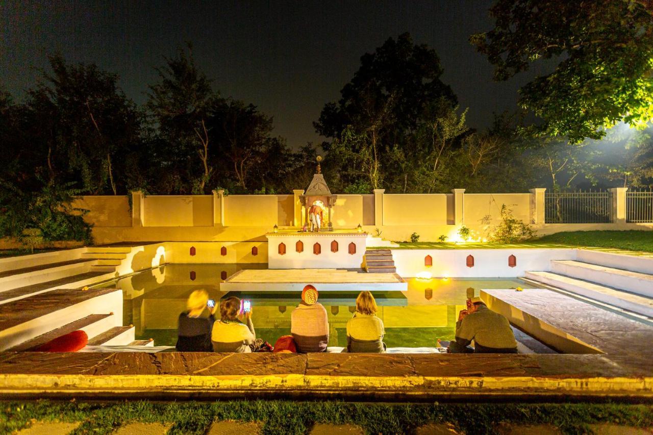 Tree Of Life Resort & Spa Варанаси Екстериор снимка