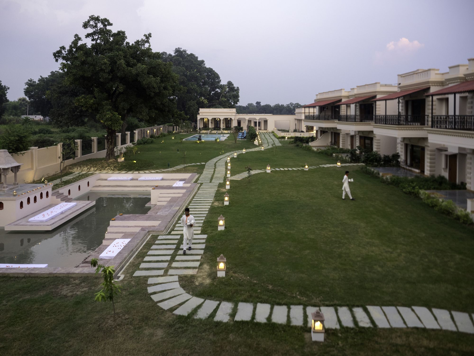 Tree Of Life Resort & Spa Варанаси Екстериор снимка
